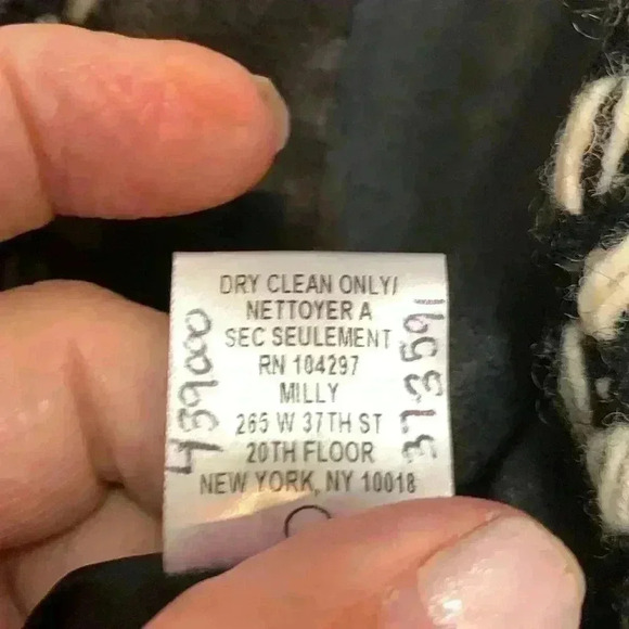 Milly 100% Wool Car Coat, 4 Buttons up the Front, 2 pockets, Dry Clean , Size 2 - Picture 4 of 7